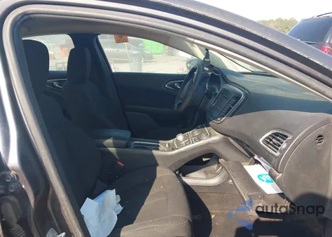 2016 Chrysler 200 Limited/Limited Platinum from USA, damaged, VIN 1C3CCCAB1GN142638